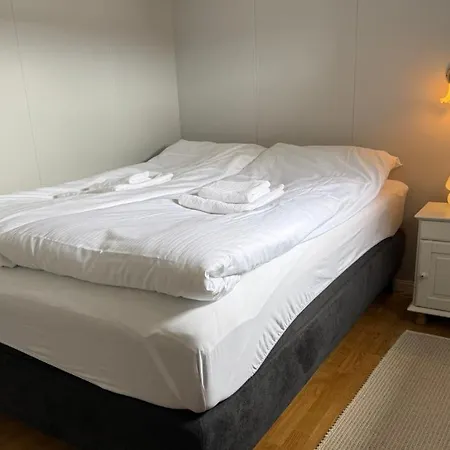 Cozy With Panoramic Views Of The River * Tana