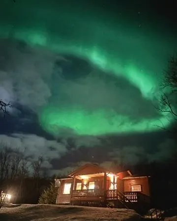 Cozy With Panoramic Views Of The River
